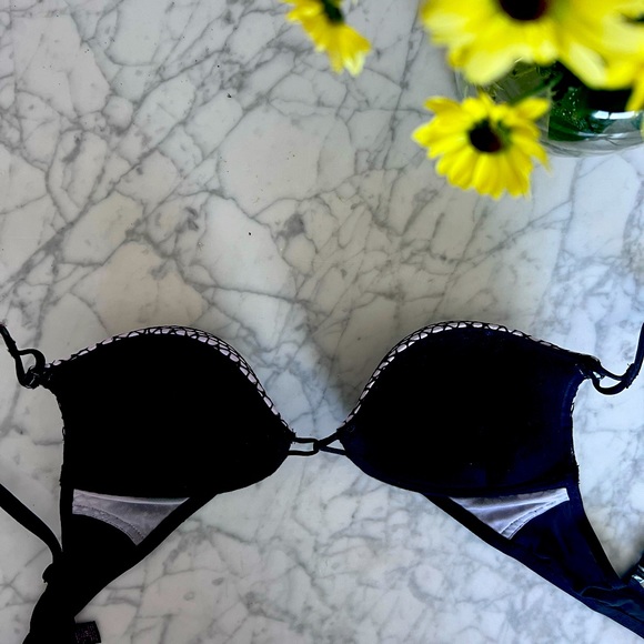 Victoria Secret Bombshell Leather and Lace Bra - Picture 2 of 2